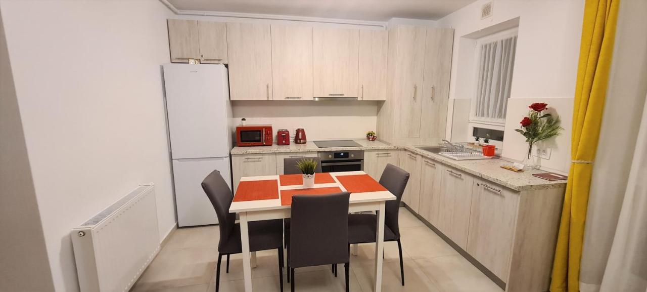 Brasov Retreat Apartment Ngoại thất bức ảnh